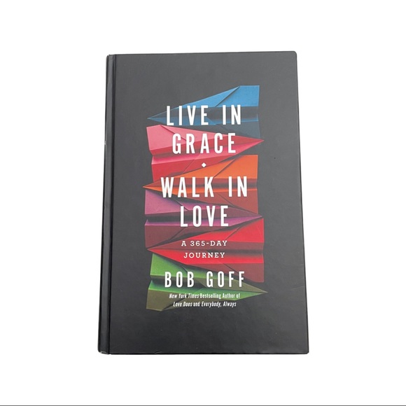 Live in Grace, Walk in Love: A 365 Day Journey - Bob Goff - Picture 1 of 7